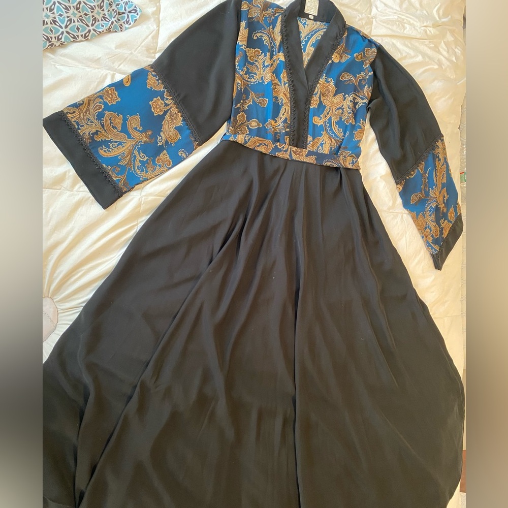Women modest long dress from Saudi Arabia